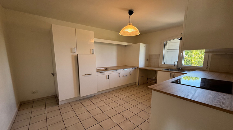 Ma-Cabane - Location Appartement SURESNES, 100 m²