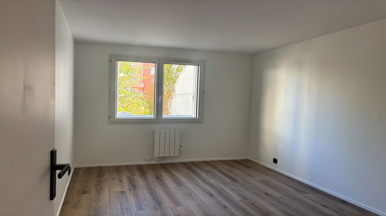 Ma-Cabane - Location Appartement SURESNES, 84 m²