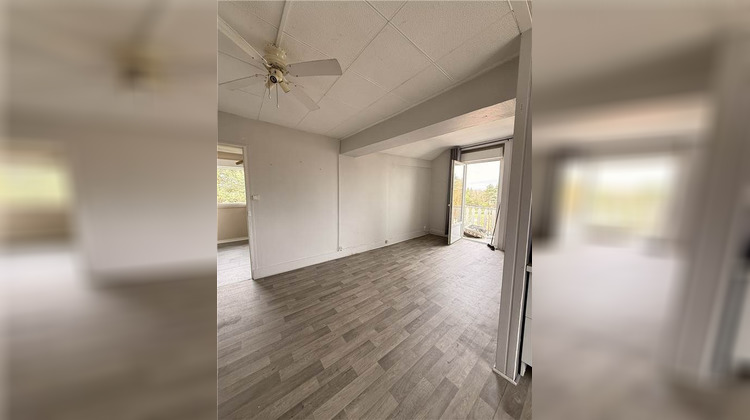 Ma-Cabane - Location Appartement SURY-LE-COMTAL, 42 m²