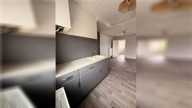 Ma-Cabane - Location Appartement SURY-LE-COMTAL, 42 m²