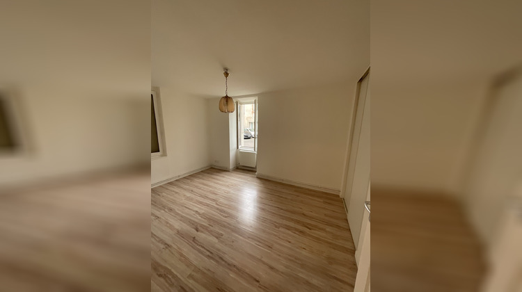Ma-Cabane - Location Appartement Sury-le-Comtal, 52 m²