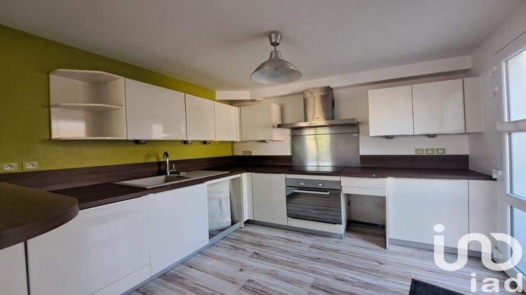 Ma-Cabane - Location Appartement Tacoignières, 80 m²