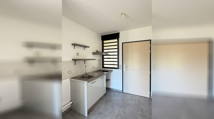 Ma-Cabane - Location Appartement TAMPON, 22 m²