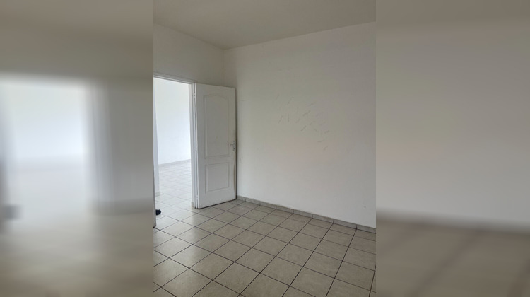 Ma-Cabane - Location Appartement TAMPON, 43 m²