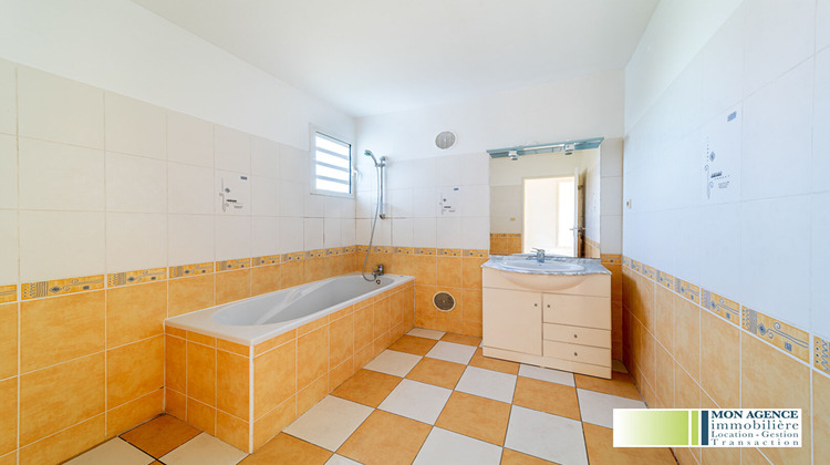 Ma-Cabane - Location Appartement TAMPON, 69 m²
