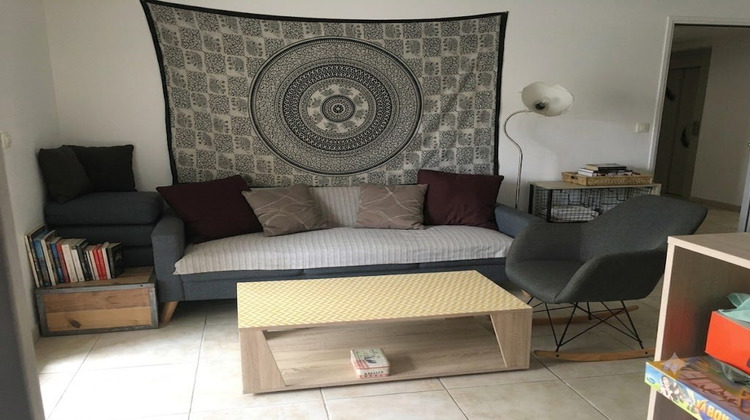 Ma-Cabane - Location Appartement TAMPON, 47 m²