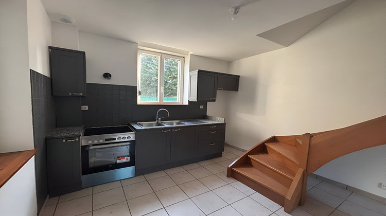 Ma-Cabane - Location Appartement TASSIN-LA-DEMI-LUNE, 50 m²