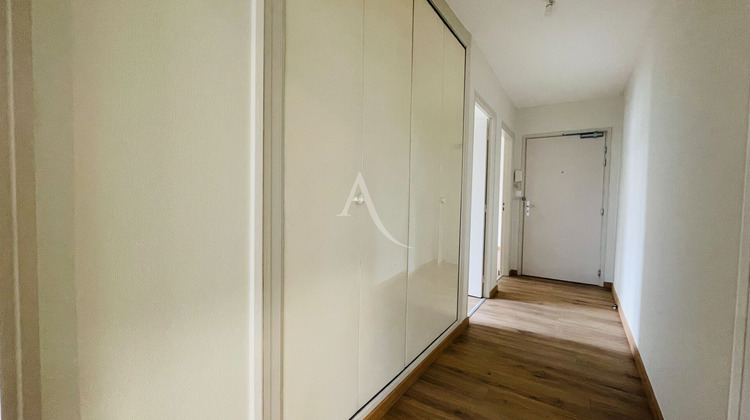 Ma-Cabane - Location Appartement THAON-LES-VOSGES, 74 m²