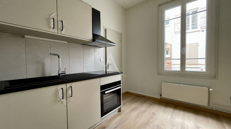 Ma-Cabane - Location Appartement THAON-LES-VOSGES, 79 m²