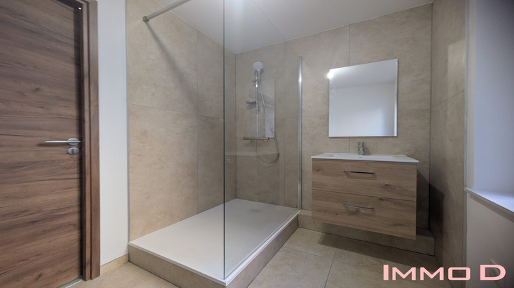 Ma-Cabane - Location Appartement Thaon-les-Vosges, 75 m²