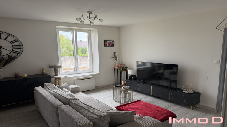 Ma-Cabane - Location Appartement Thaon-les-Vosges, 62 m²