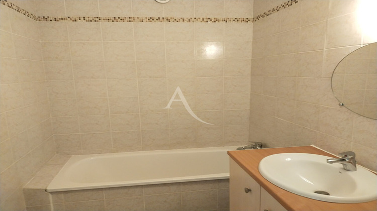 Ma-Cabane - Location Appartement THIAIS, 47 m²