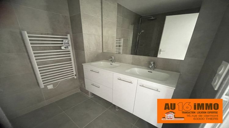 Ma-Cabane - Location Appartement Thiers, 65 m²