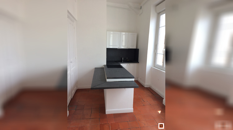 Ma-Cabane - Location Appartement Thiers, 160 m²