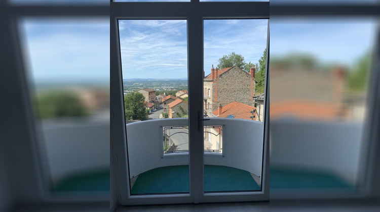 Ma-Cabane - Location Appartement THIERS, 61 m²