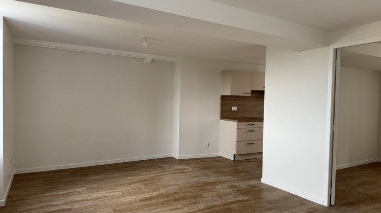 Ma-Cabane - Location Appartement THIERS, 76 m²