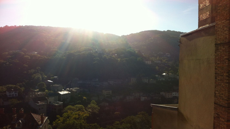 Ma-Cabane - Location Appartement THIERS, 49 m²