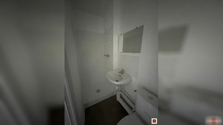 Ma-Cabane - Location Appartement Thiers, 27 m²