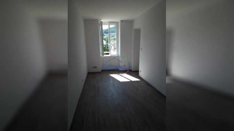Ma-Cabane - Location Appartement Thizy, 51 m²