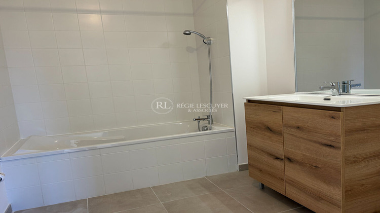 Ma-Cabane - Location Appartement THOIRY, 110 m²