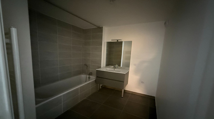 Ma-Cabane - Location Appartement THONON-LES-BAINS, 65 m²