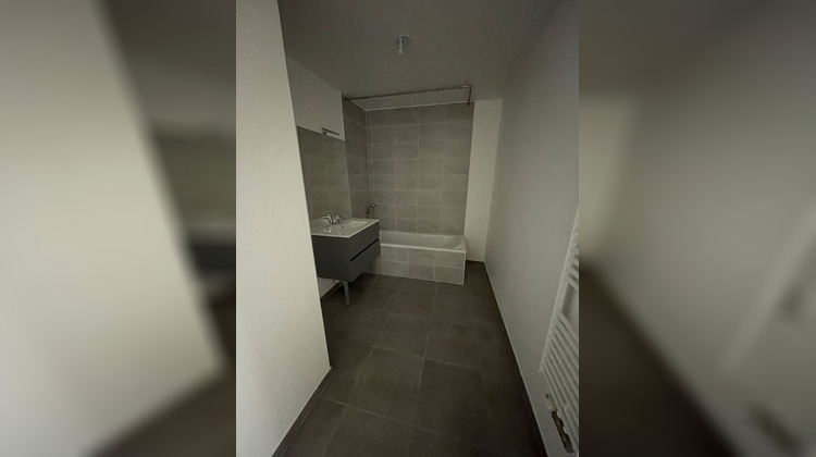 Ma-Cabane - Location Appartement THONON-LES-BAINS, 67 m²