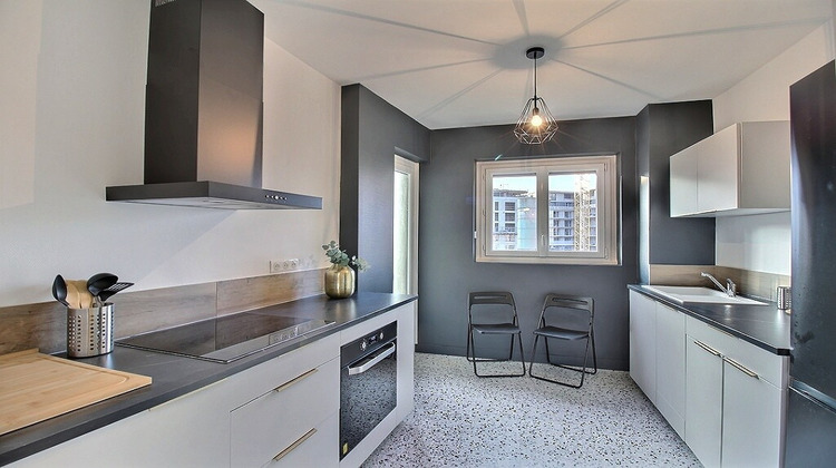 Ma-Cabane - Location Appartement THONON-LES-BAINS, 66 m²