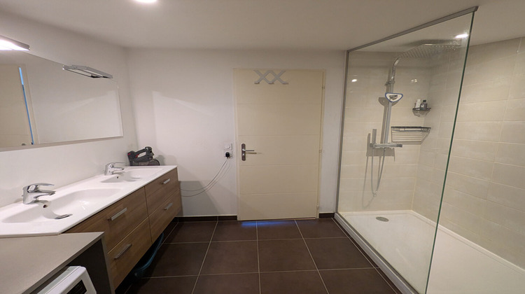 Ma-Cabane - Location Appartement THONON-LES-BAINS, 74 m²