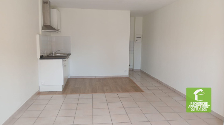 Ma-Cabane - Location Appartement TIGNIEU-JAMEYZIEU, 30 m²