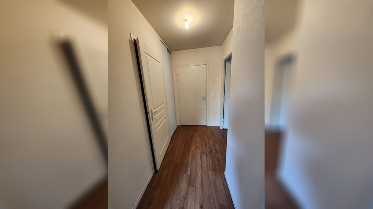 Ma-Cabane - Location Appartement TINQUEUX, 54 m²