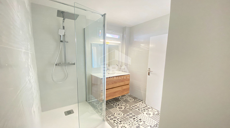 Ma-Cabane - Location Appartement TINQUEUX, 67 m²
