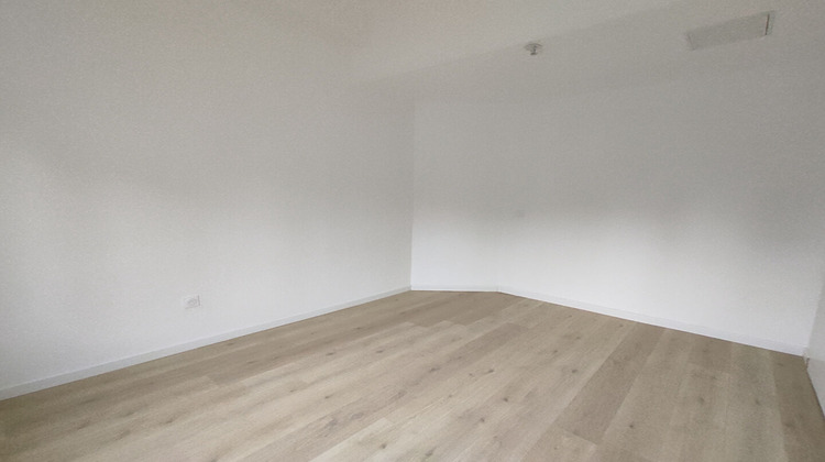 Ma-Cabane - Location Appartement TINQUEUX, 37 m²
