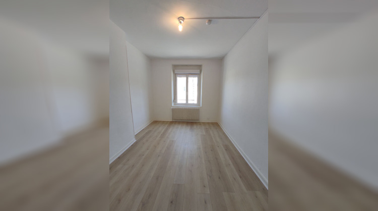 Ma-Cabane - Location Appartement TINQUEUX, 20 m²
