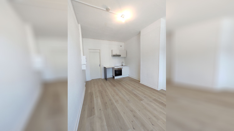 Ma-Cabane - Location Appartement TINQUEUX, 20 m²