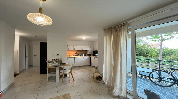 Ma-Cabane - Location Appartement TINQUEUX, 46 m²