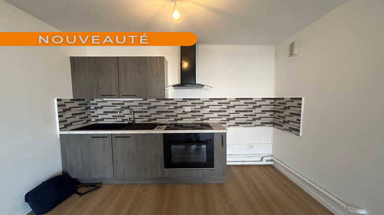 Ma-Cabane - Location Appartement TINTENIAC, 44 m²