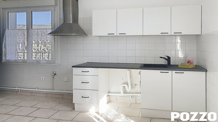Ma-Cabane - Location Appartement TORIGNI-SUR-VIRE, 76 m²