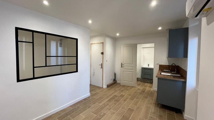 Ma-Cabane - Location Appartement Toulon, 23 m²