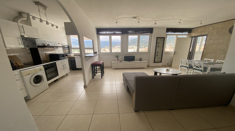 Ma-Cabane - Location Appartement Toulon, 67 m²