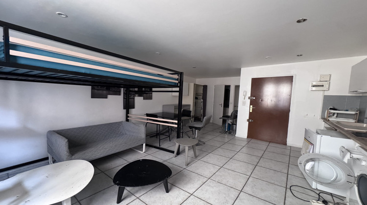 Ma-Cabane - Location Appartement Toulon, 25 m²