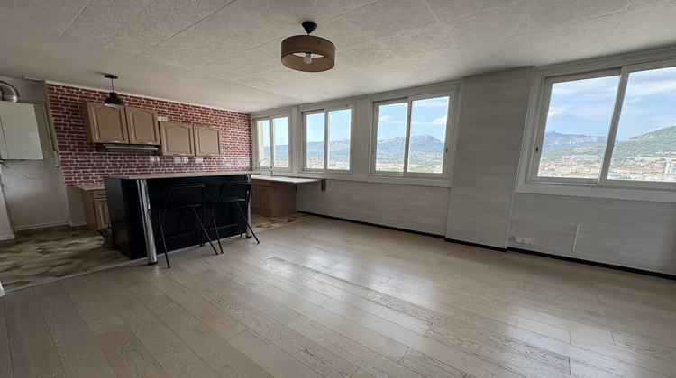 Ma-Cabane - Location Appartement Toulon, 65 m²