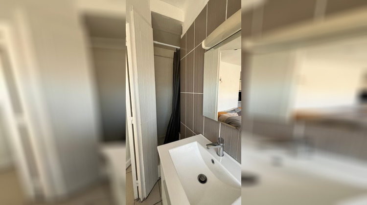 Ma-Cabane - Location Appartement Toulon, 9 m²