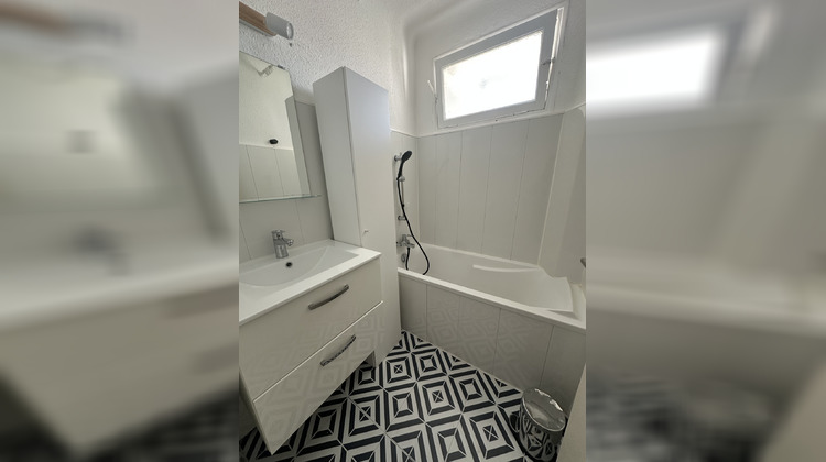 Ma-Cabane - Location Appartement Toulon, 59 m²