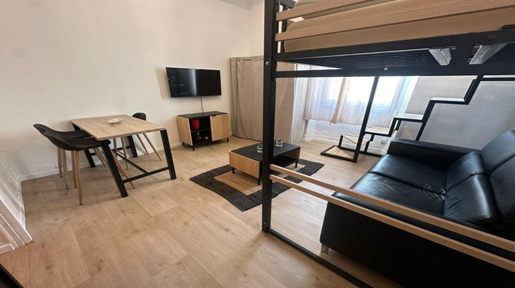 Ma-Cabane - Location Appartement TOULON, 30 m²