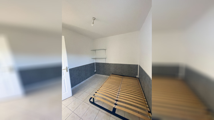 Ma-Cabane - Location Appartement TOULON, 23 m²