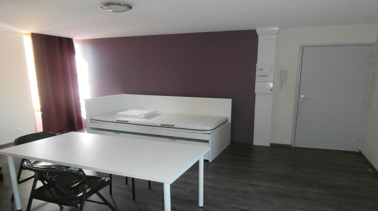 Ma-Cabane - Location Appartement Tournon-sur-Rhône, 27 m²