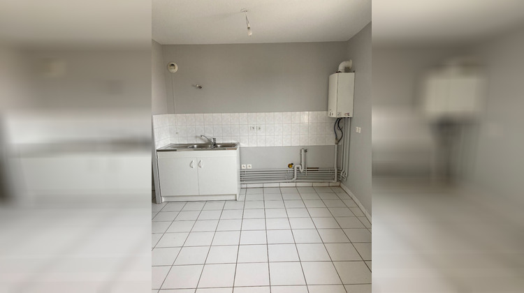 Ma-Cabane - Location Appartement TOURNON-SUR-RHONE, 61 m²