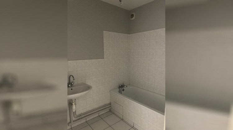 Ma-Cabane - Location Appartement TOURNON-SUR-RHONE, 61 m²