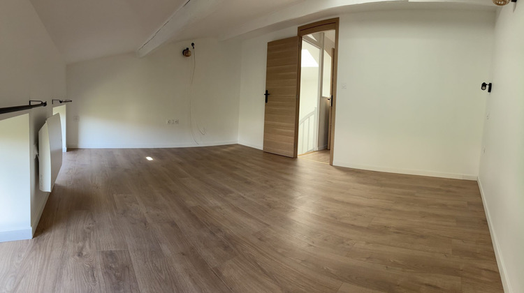 Ma-Cabane - Location Appartement Tournon-sur-Rhône, 59 m²