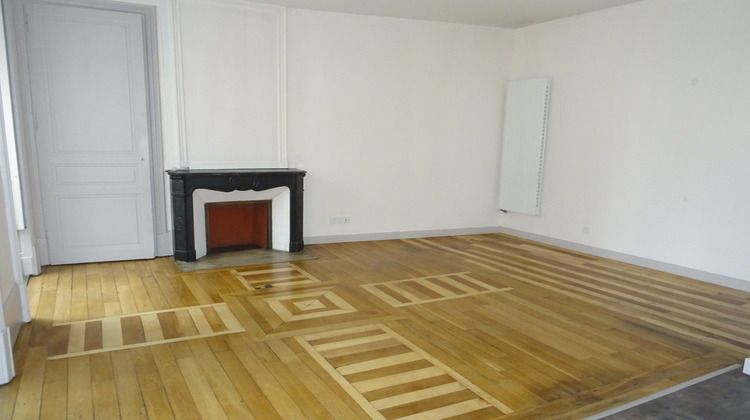 Ma-Cabane - Location Appartement Tournon-sur-Rhône, 56 m²